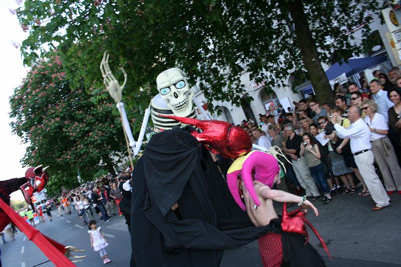 Echt street puppets (36).jpg